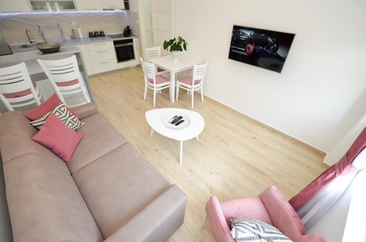 Seafront Apartment Vujovic Prcanj Exterior photo